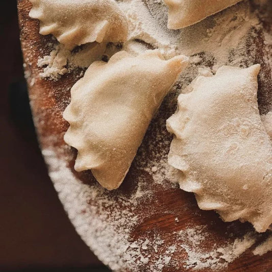 Orkiszowe pierogi z pieczarkami i koperkiem 250 g